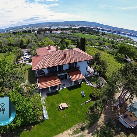 Active Chillax Oasis Apartments Ankaran Zewnętrze zdjęcie