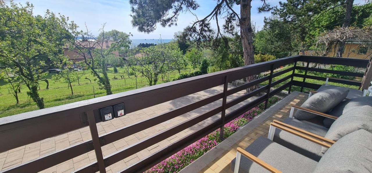 Active Chillax Oasis Apartments Ankaran Zewnętrze zdjęcie