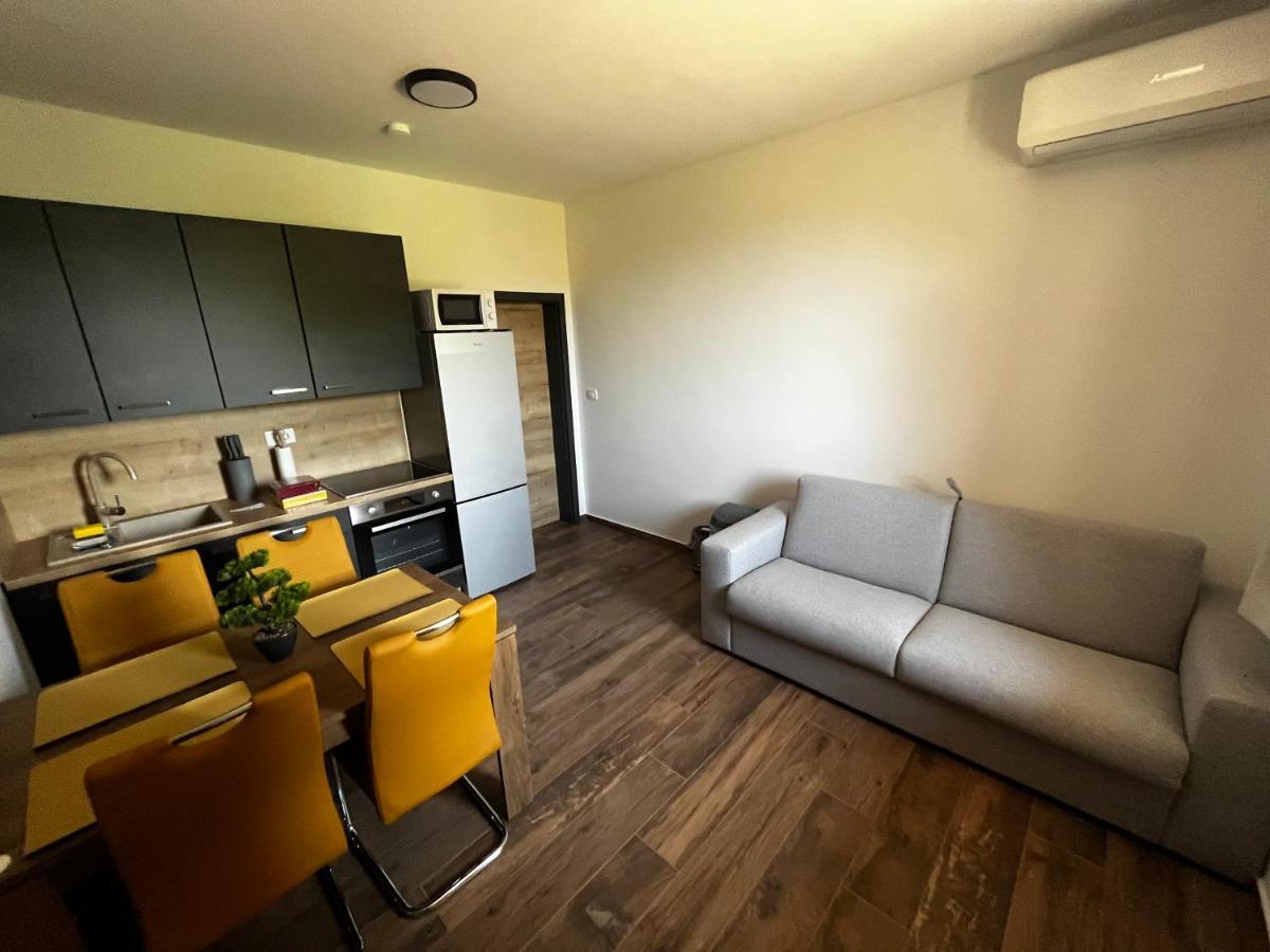 Active Chillax Oasis Apartments Ankaran Zewnętrze zdjęcie